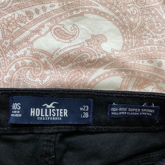 Hollister Women’s Black High-Rise Skinny Jeans - Picture 3 of 4